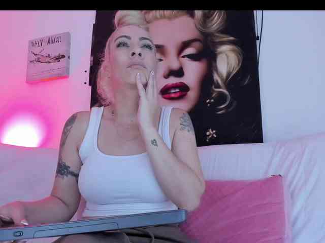 viktoria-davis webcam