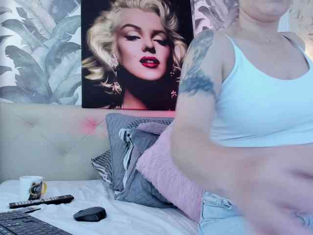 viktoria-davis webcam