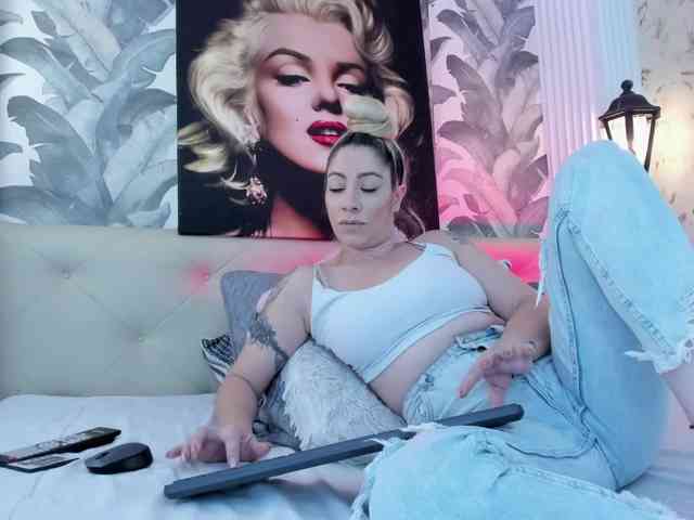 viktoria-davis webcam
