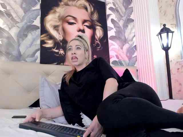 viktoria-davis webcam