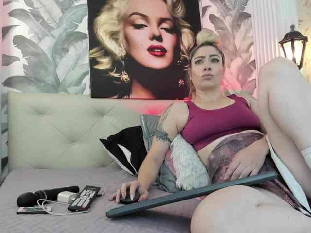 viktoria-davis webcam