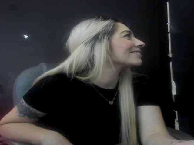 viktoria-davis webcam