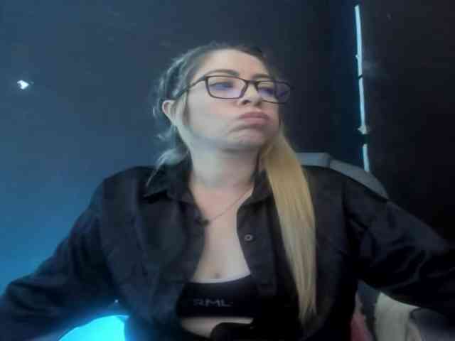 viktoria-davis webcam