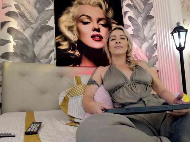 viktoria-davis webcam