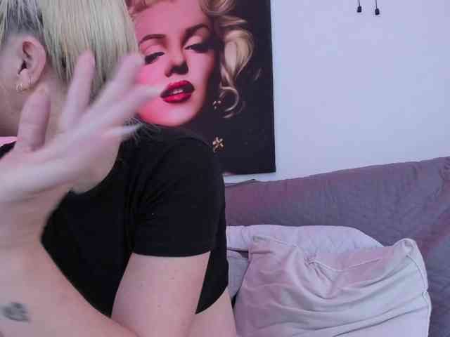 viktoria-davis webcam