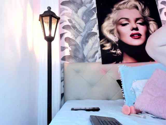 viktoria-davis webcam