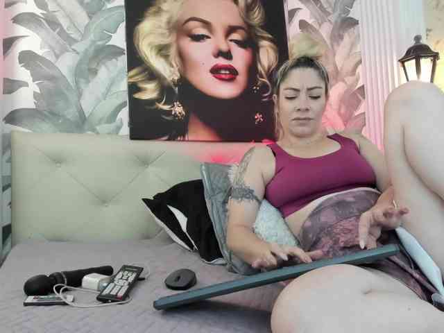 viktoria-davis webcam
