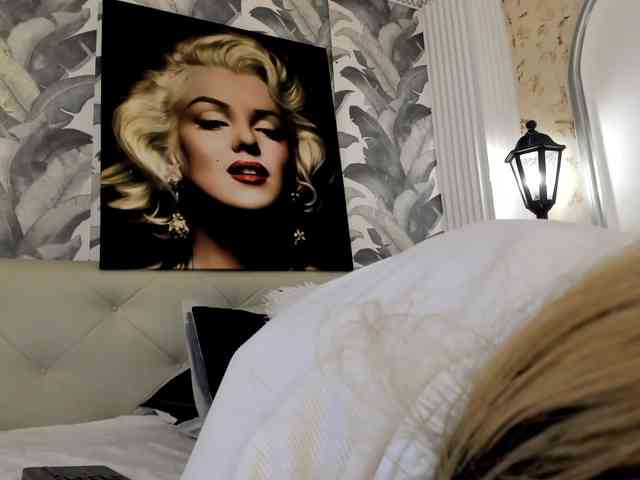 viktoria-davis webcam