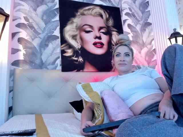 viktoria-davis webcam