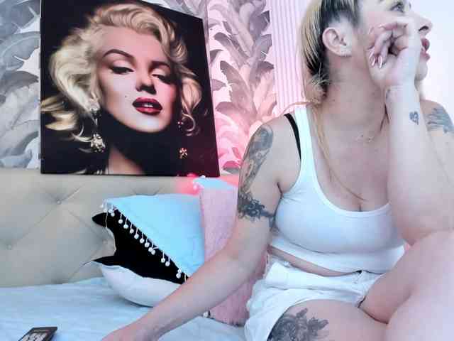 viktoria-davis webcam