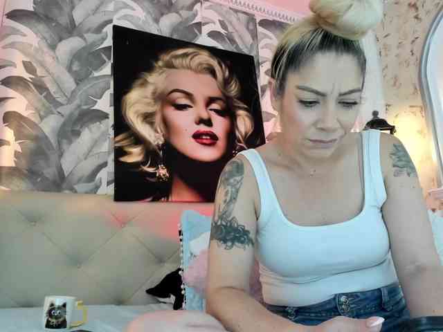 viktoria-davis webcam