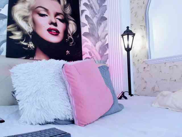 viktoria-davis webcam