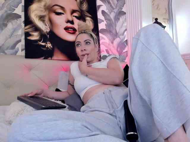 viktoria-davis webcam