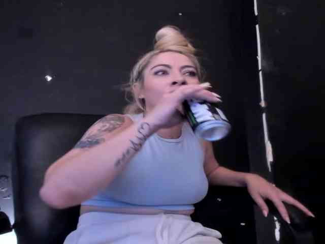 viktoria-davis webcam