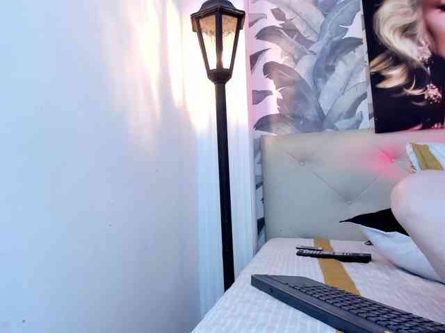 viktoria-davis webcam