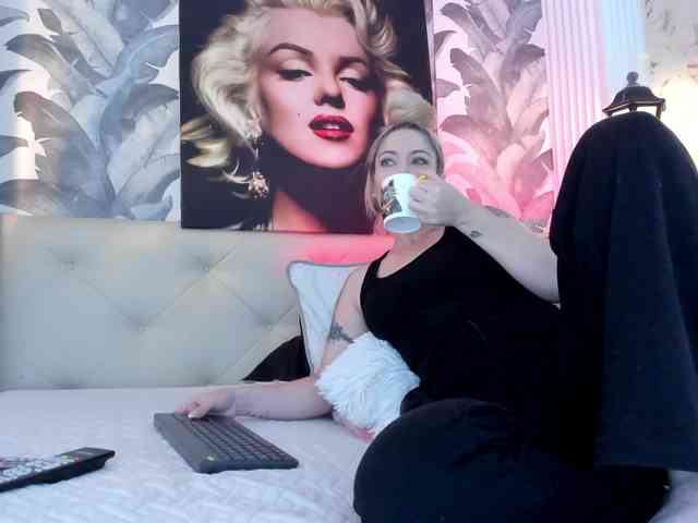 viktoria-davis webcam