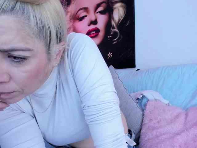 viktoria-davis webcam