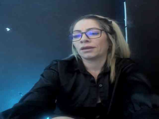 viktoria-davis webcam