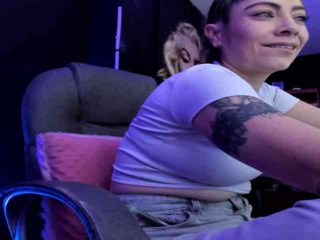 viktoria-davis webcam