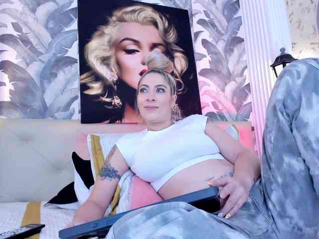 viktoria-davis webcam
