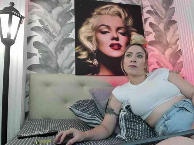 viktoria-davis webcam