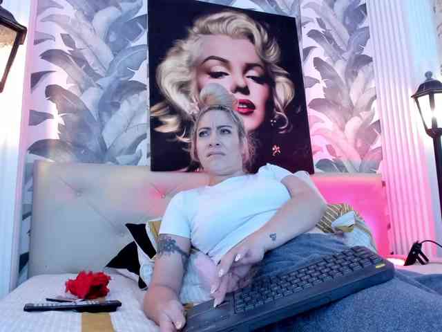 viktoria-davis webcam