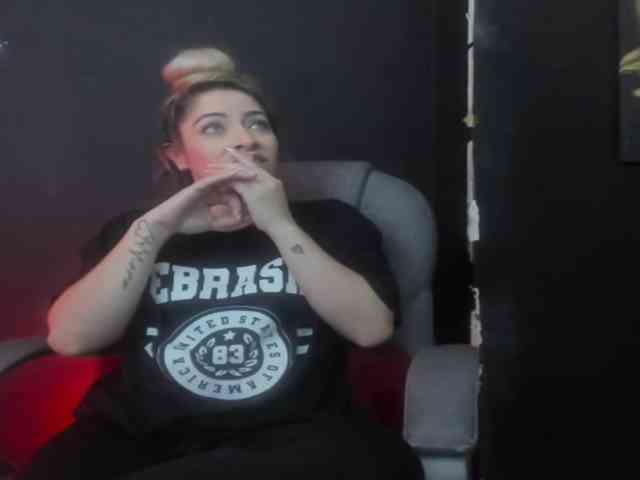 viktoria-davis webcam