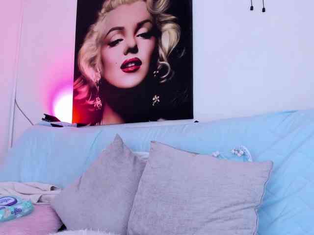 viktoria-davis webcam