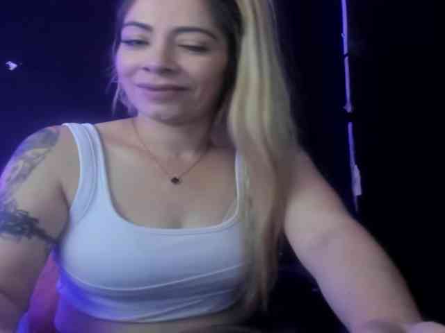 viktoria-davis webcam