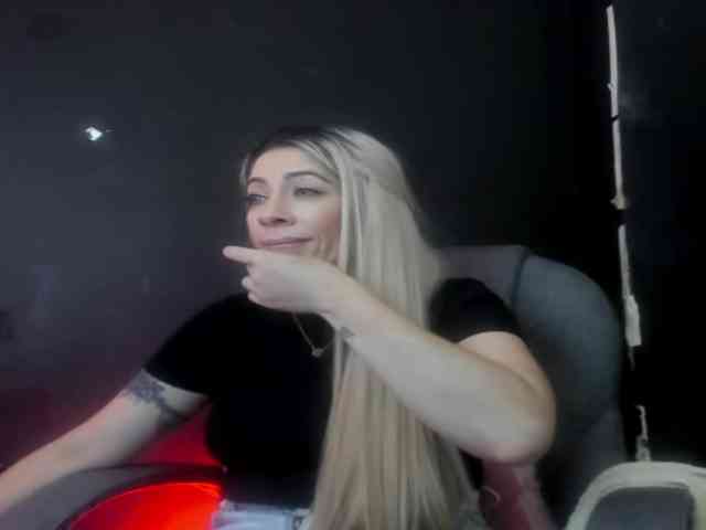 viktoria-davis webcam