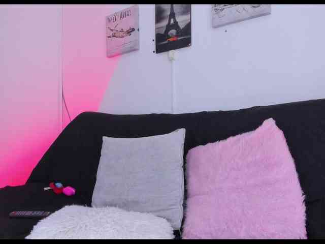 viktoria-davis webcam