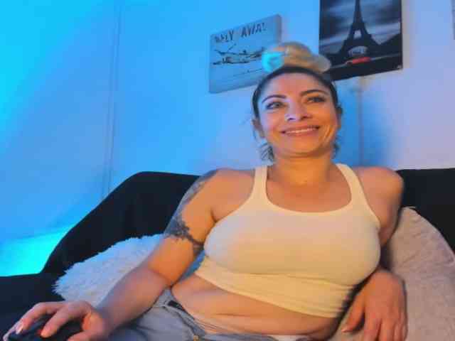 viktoria-davis webcam