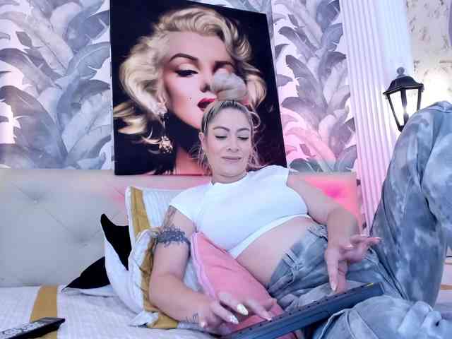viktoria-davis webcam