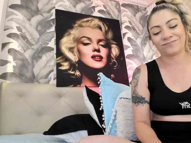 viktoria-davis webcam
