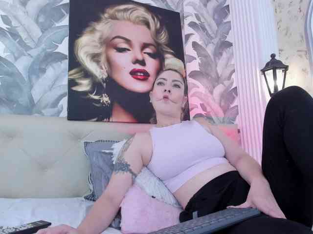 viktoria-davis webcam