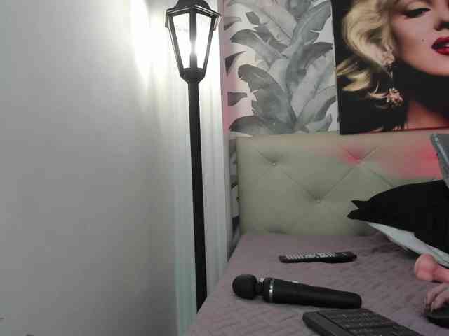 viktoria-davis webcam