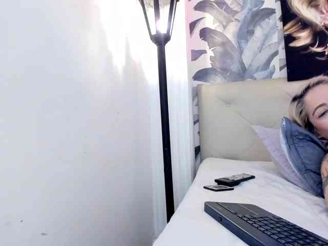 viktoria-davis webcam