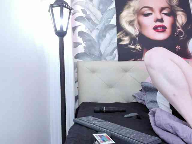viktoria-davis webcam