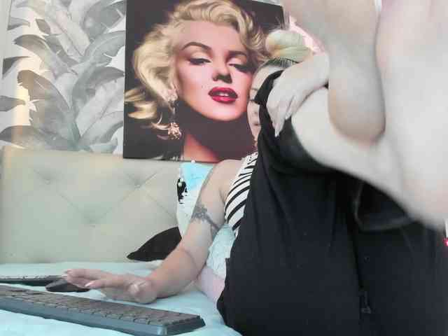 viktoria-davis webcam