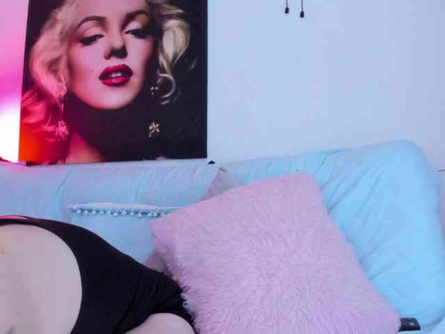 viktoria-davis webcam