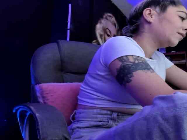 viktoria-davis webcam