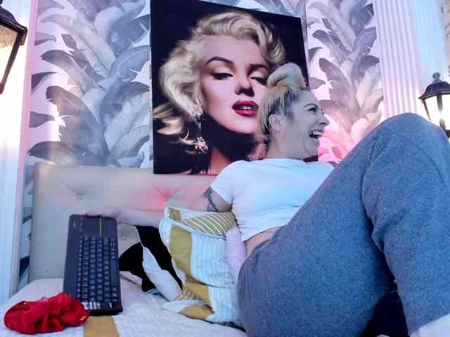 viktoria-davis webcam