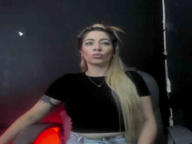 viktoria-davis webcam