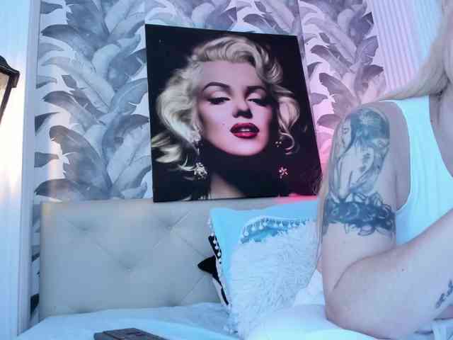 viktoria-davis webcam