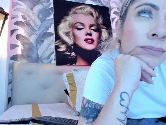 viktoria-davis webcam