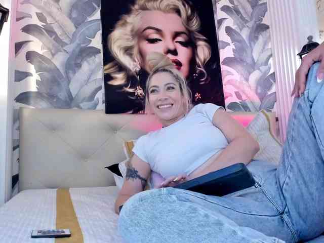 viktoria-davis webcam
