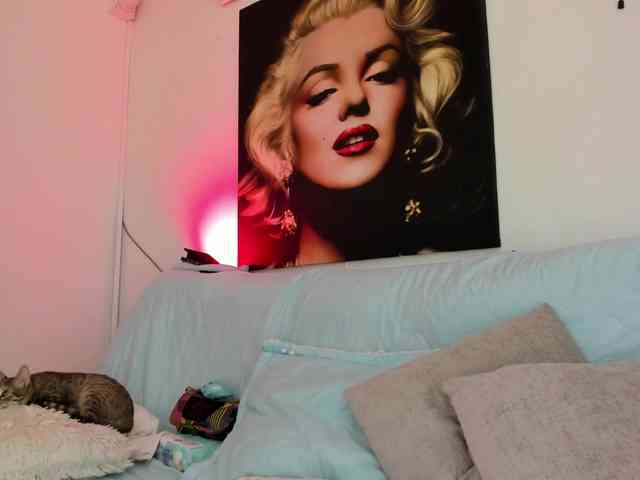 viktoria-davis webcam