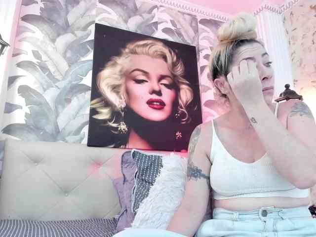 viktoria-davis webcam