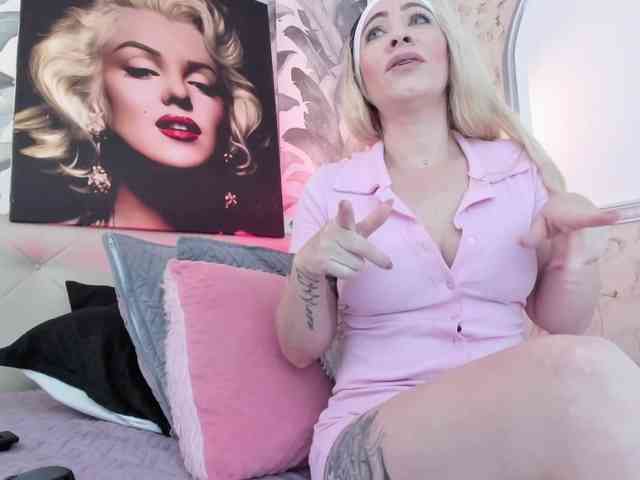 viktoria-davis webcam