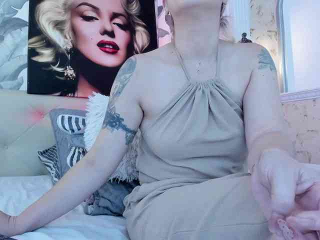 viktoria-davis webcam